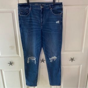 NWOT American Eagle Hi-Rise Skinny Jeans 18L